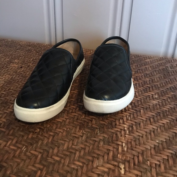 Brash Black Quilted Slip Ons - Picture 2 of 7
